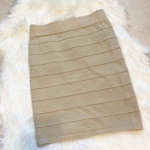 Forever 21 Gold Shimmer Mini Skirt Size Small